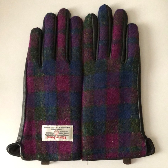 Harris Tweed Purple and Green Clutch w/ Wristbands and Gloves - Picture 3 of 6